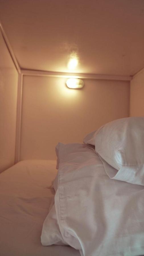 Indonesia Backpacker Hostels Kuta  ภายนอก รูปภาพ