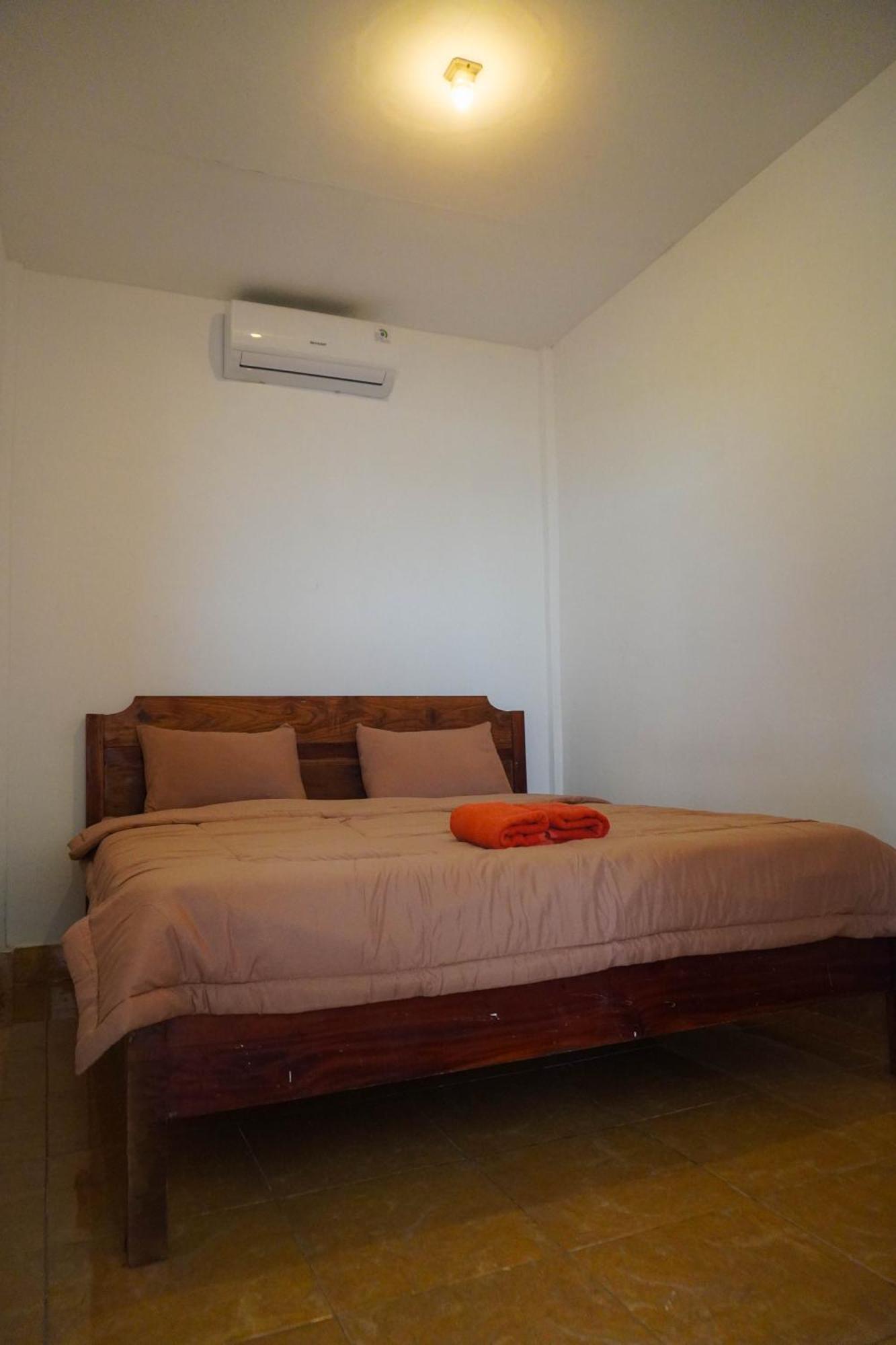 Indonesia Backpacker Hostels Kuta  ภายนอก รูปภาพ